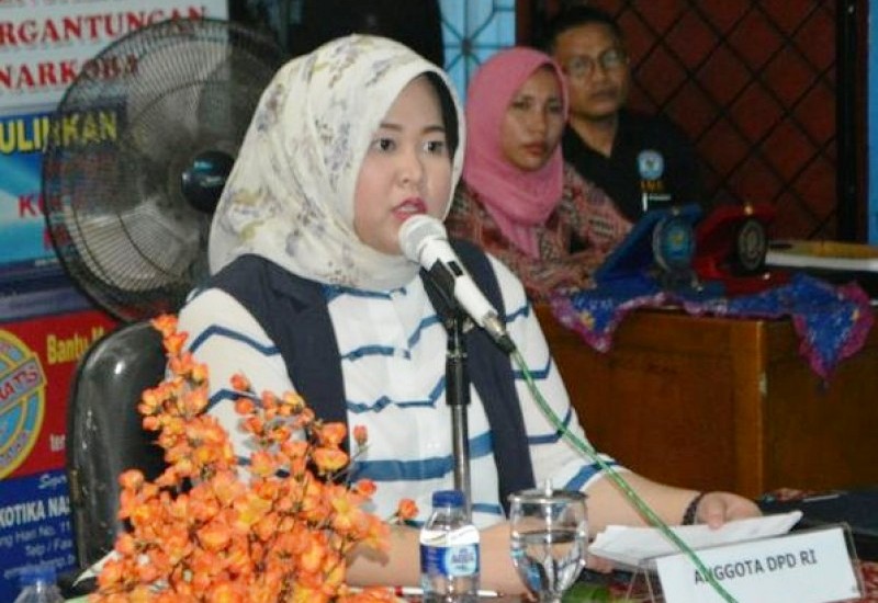 Senator Riri Damayanti