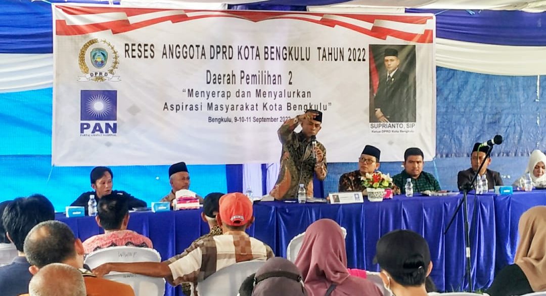 Caption foto: Ketua DPRD Kota Bengkulu, Suprianto saat gelar reses/serap asirasi Masyarakat Kota Bengkulu. Sabtu (10/09/2022)