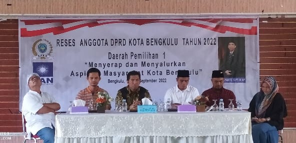 Caption foto: Anggota DPRD Kota Bengkulu, Dediyanto saat serap aspirasi masyarakat Kota Bengkulu.